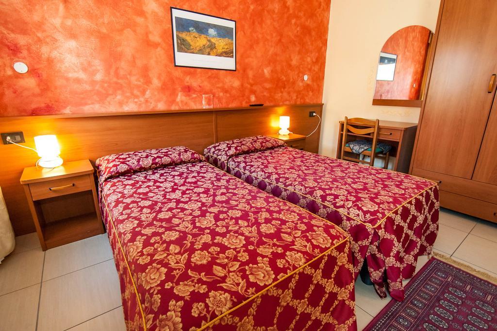 Al Piccolo Hotel Mestre Exterior photo