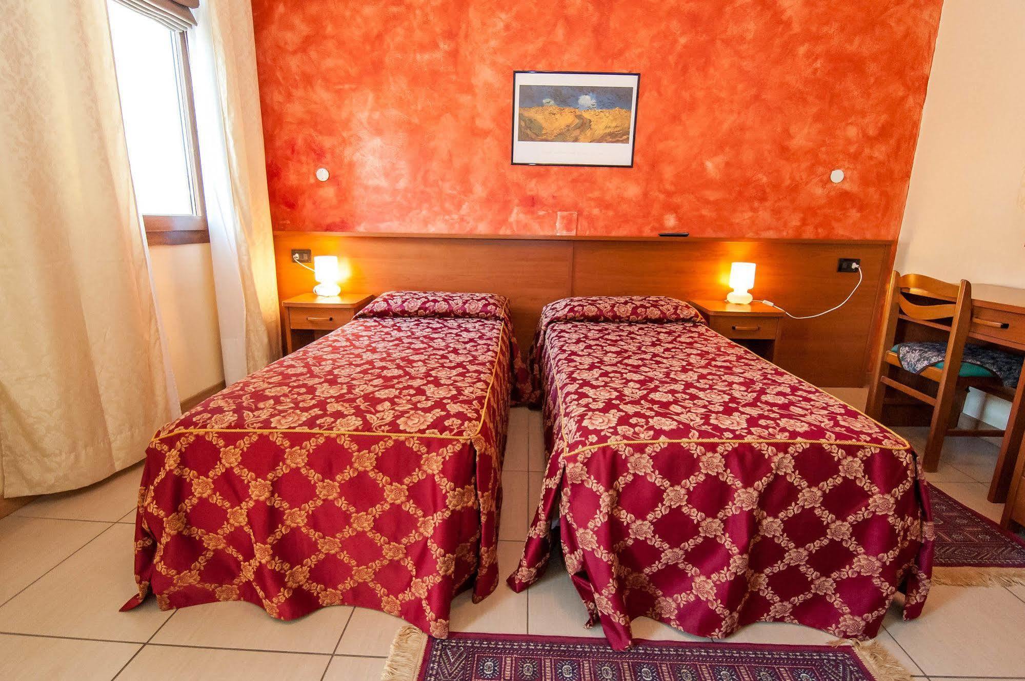 Al Piccolo Hotel Mestre Exterior photo