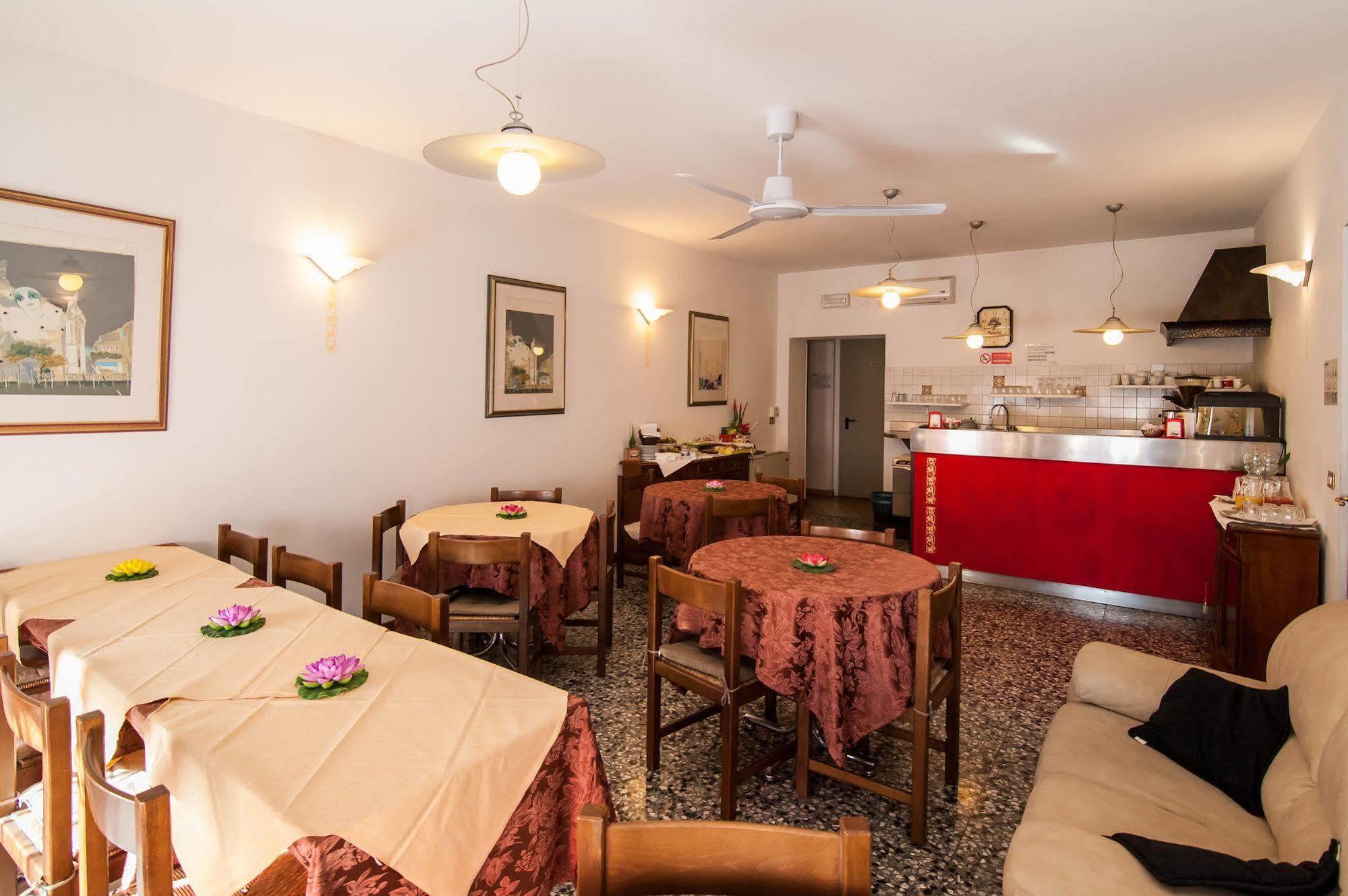 Al Piccolo Hotel Mestre Exterior photo